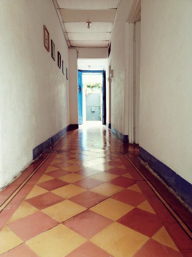 4 Grados Hostel Guatemala City Exterior photo