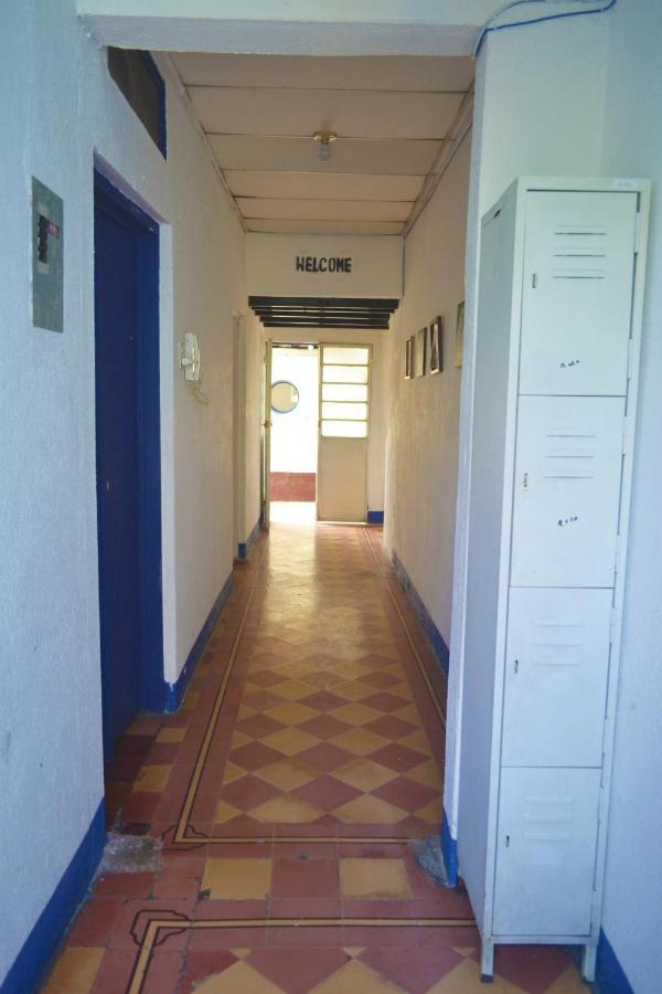 4 Grados Hostel Guatemala City Exterior photo