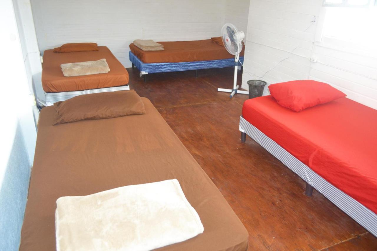 4 Grados Hostel Guatemala City Exterior photo