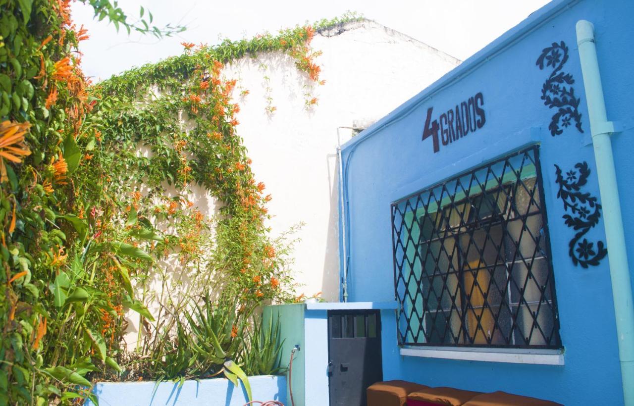 4 Grados Hostel Guatemala City Exterior photo