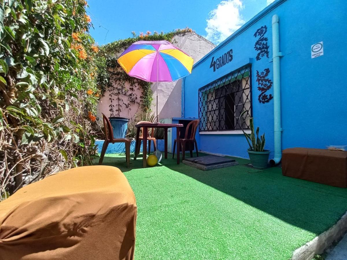 4 Grados Hostel Guatemala City Exterior photo